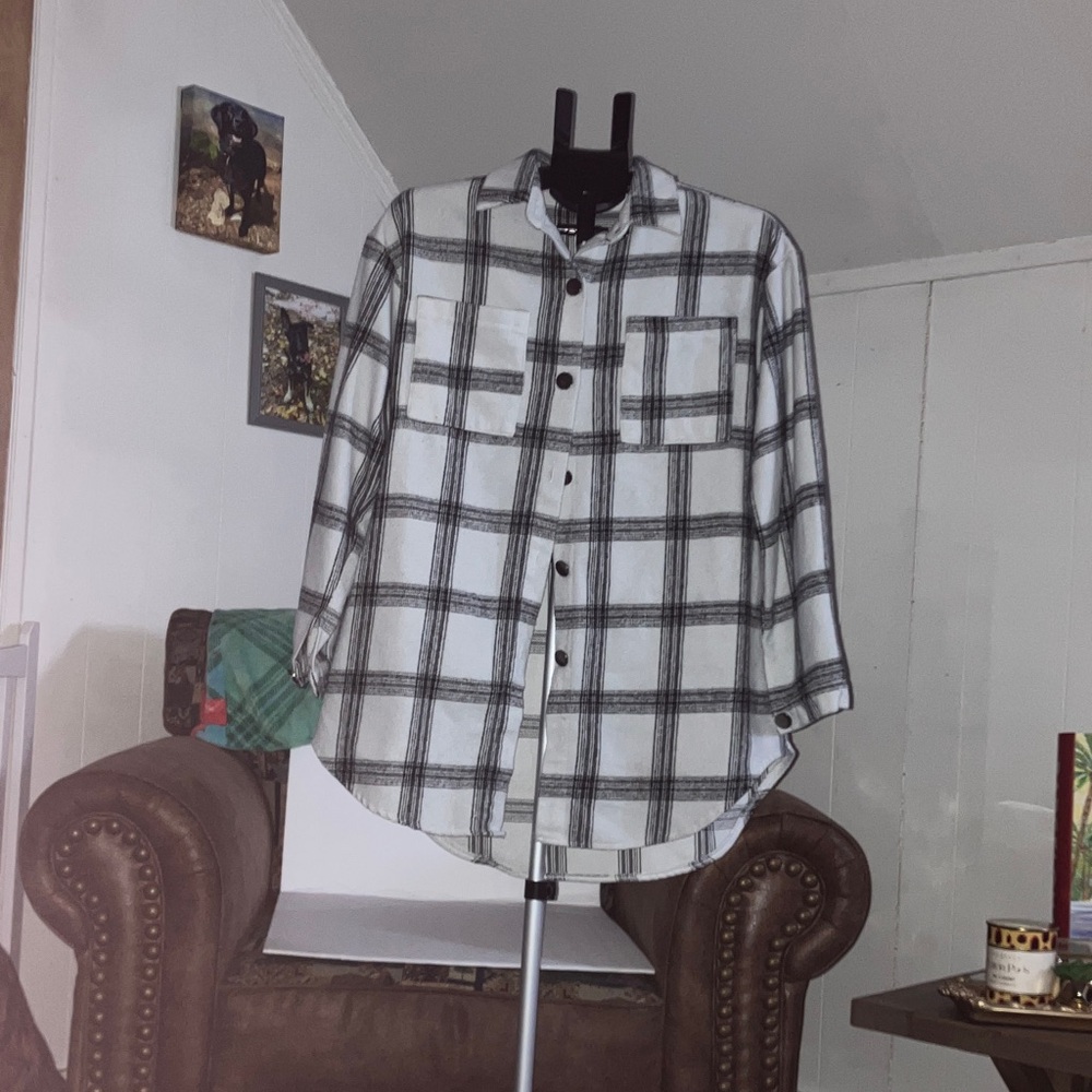 Women’s Black and White Plaid shacket